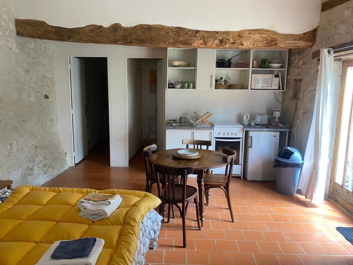 Studio pour 4 personnes au Sabathé Saint-Mezard Extérieur photo