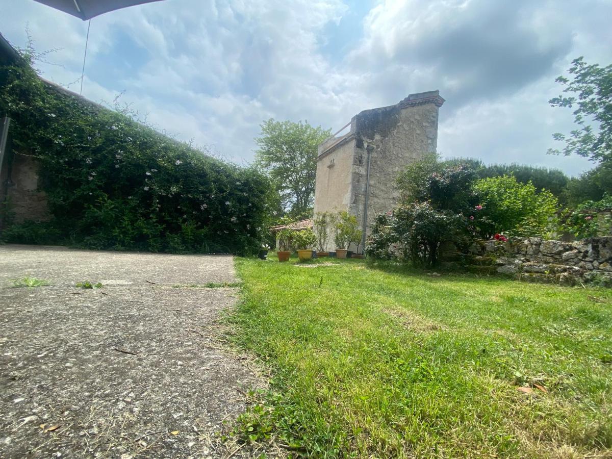 Studio pour 4 personnes au Sabathé Saint-Mezard Extérieur photo